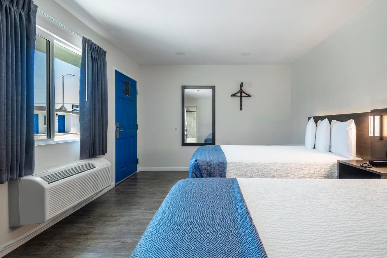 Casitas Motel — photo 16