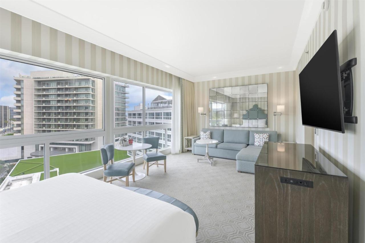 The Beverly Hilton - 5