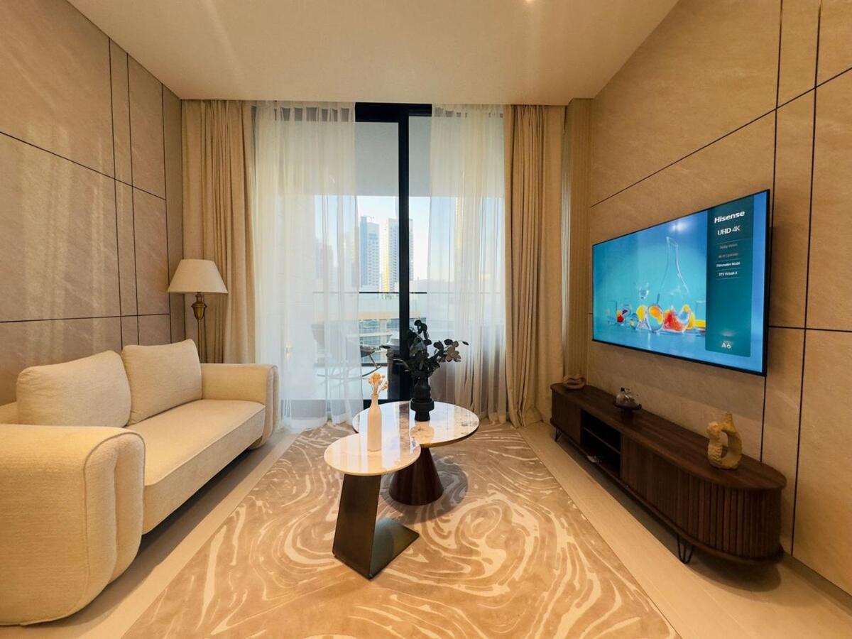 Brand New with Private Jacuzzi - 5