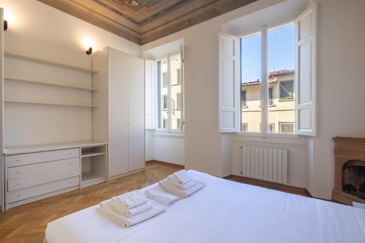 Florence Large Frescoed Apartment - 3