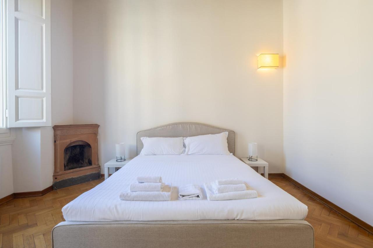 Florence Large Frescoed Apartment - 2