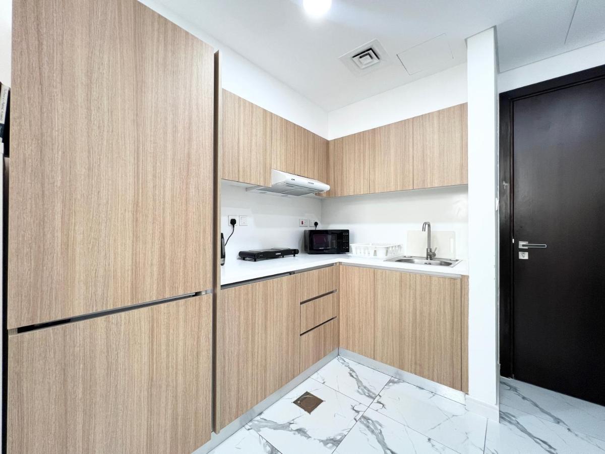 Stylish 1BR Oasis 2, Masdar City - 3
