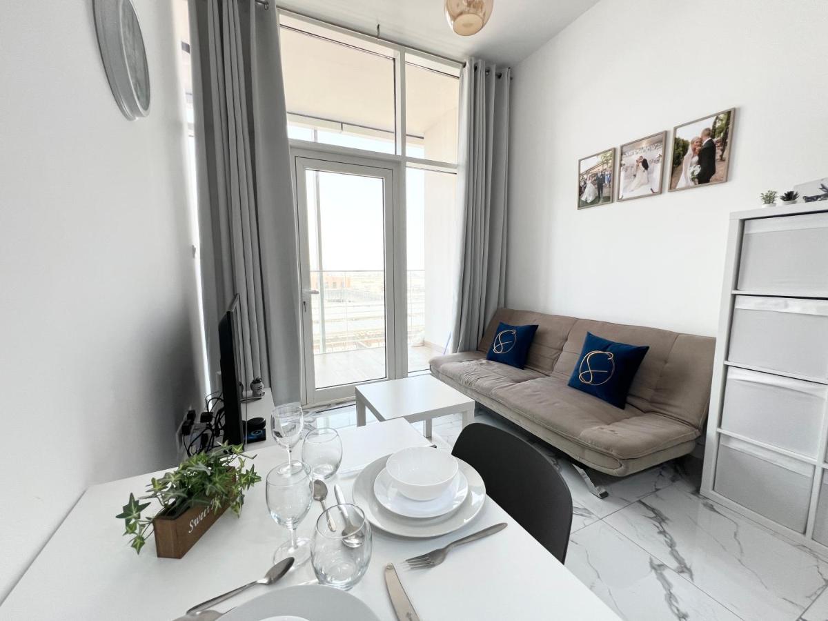 Stylish 1BR Oasis 2, Masdar City - 2