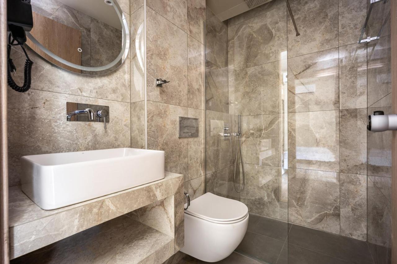 Bliss Luxury Apartments - 3