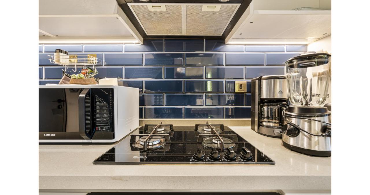 Stylish Studio - 5-min walk Burj Khalifa & Dubai Mall - 5