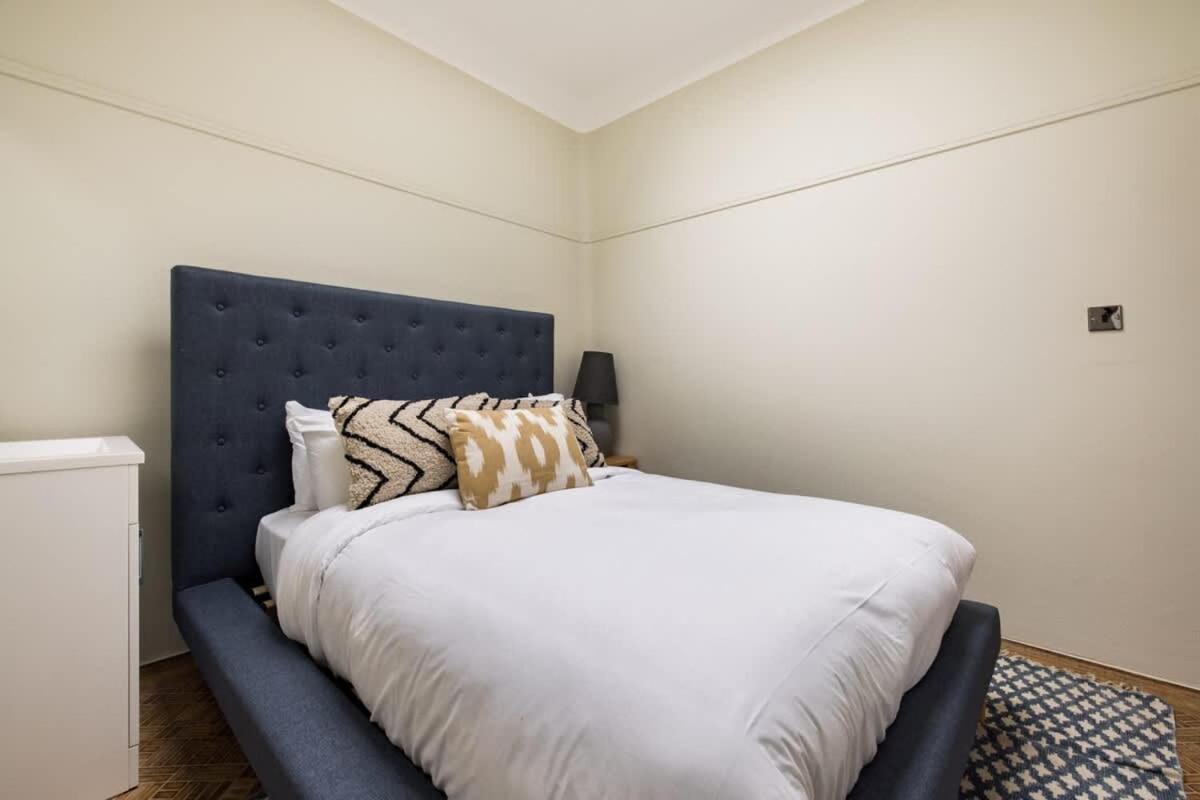 The West End Penthouse - 4BDR with Views - 4