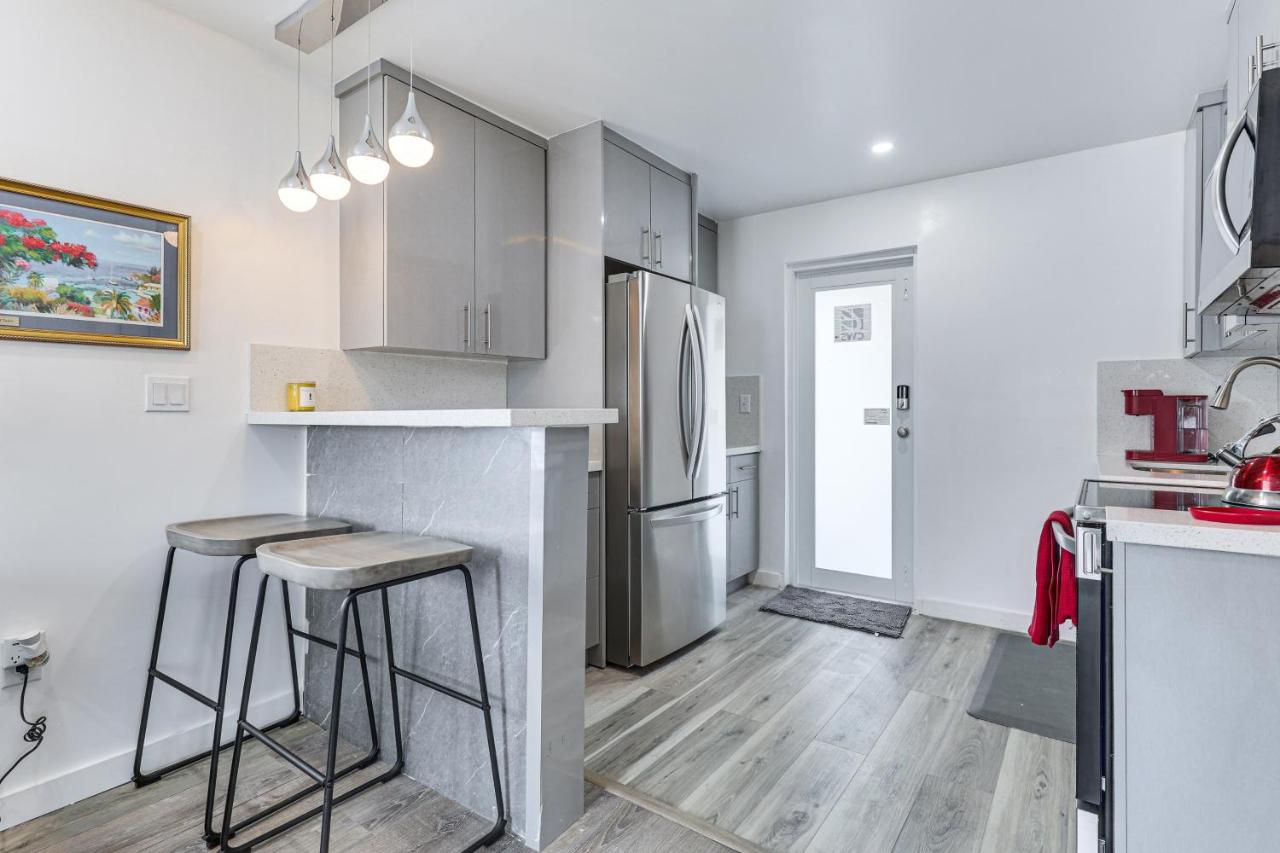 Private Yard! Retreat 6 Mi to Hard Rock Stadium - 2