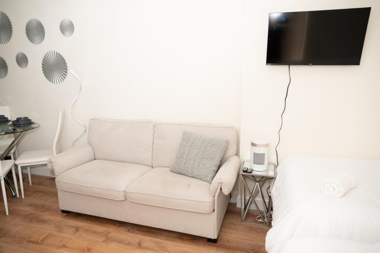 New York7-East2 Village Center Apartment w Full Amenities - 5