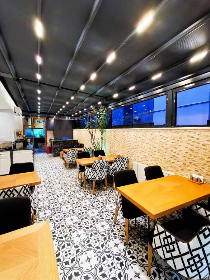 Luxx Garden Hotel - 4