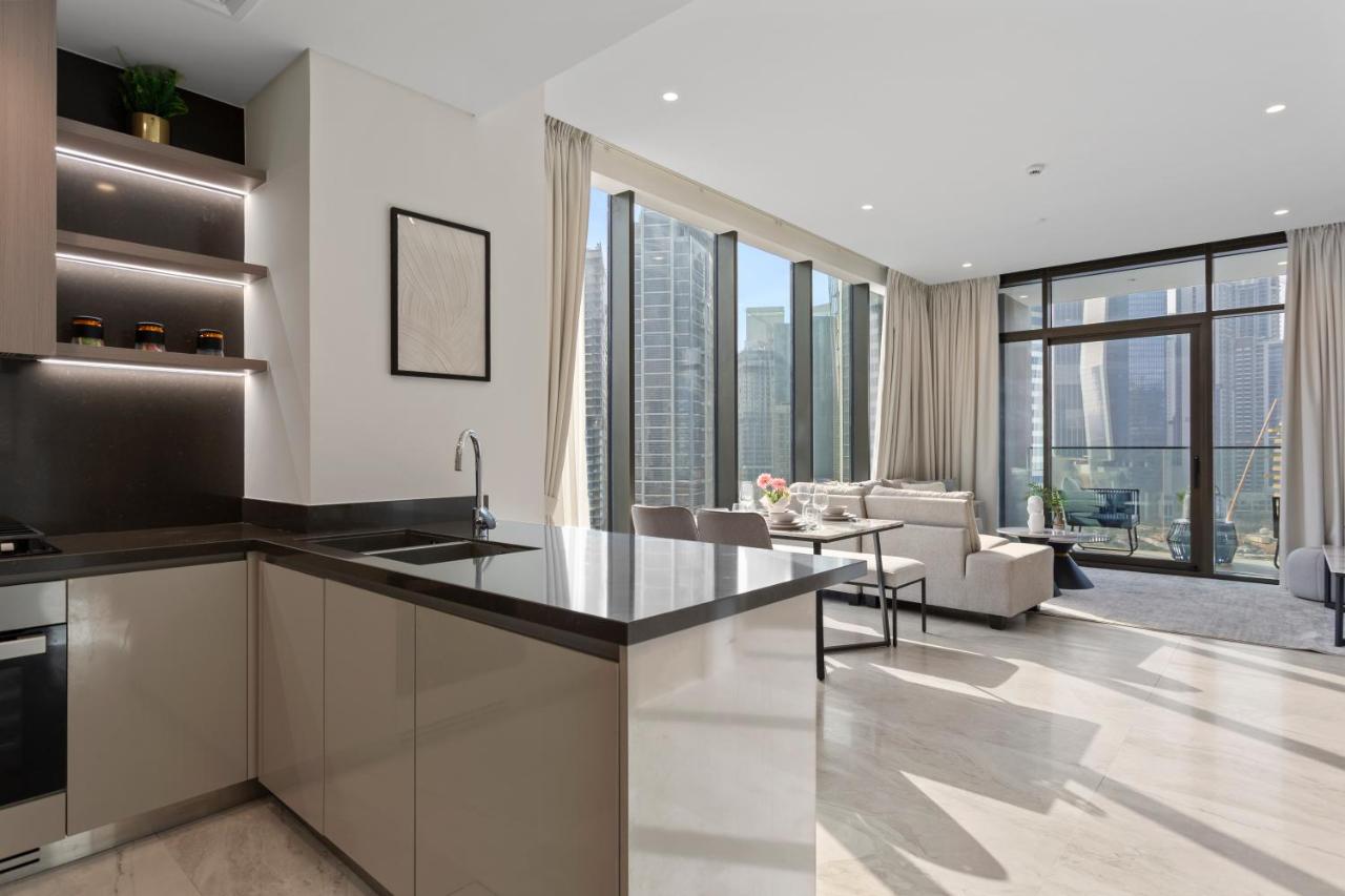 Bright 1 Bedroom with Burj Khalifa view in Peninsula - 5