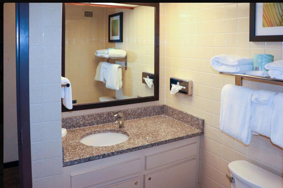 Mustang Inn & Suites — photo 3