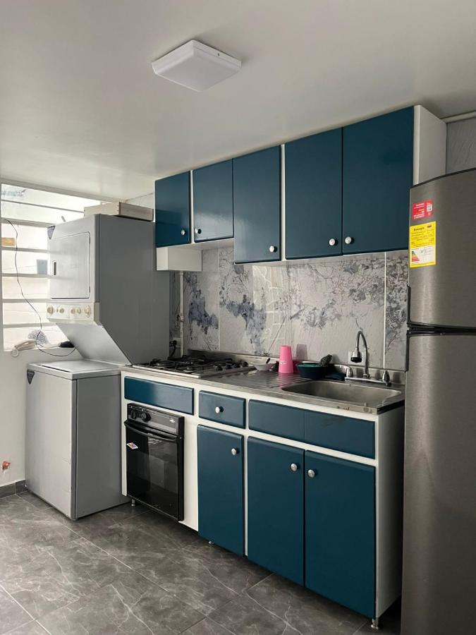 Hostel Titan Plaza Cll 80 - 4