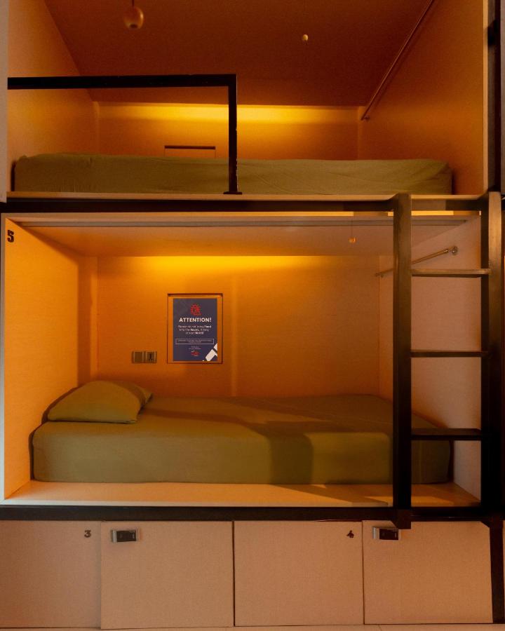 Kuta Cube Hostel - 2