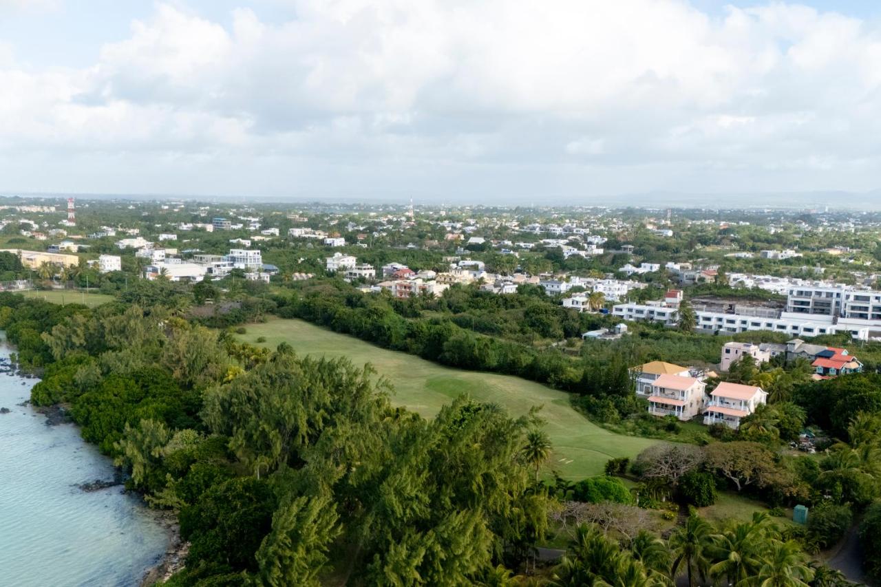 Grand Gaube Golf Sea View Apartment - 2