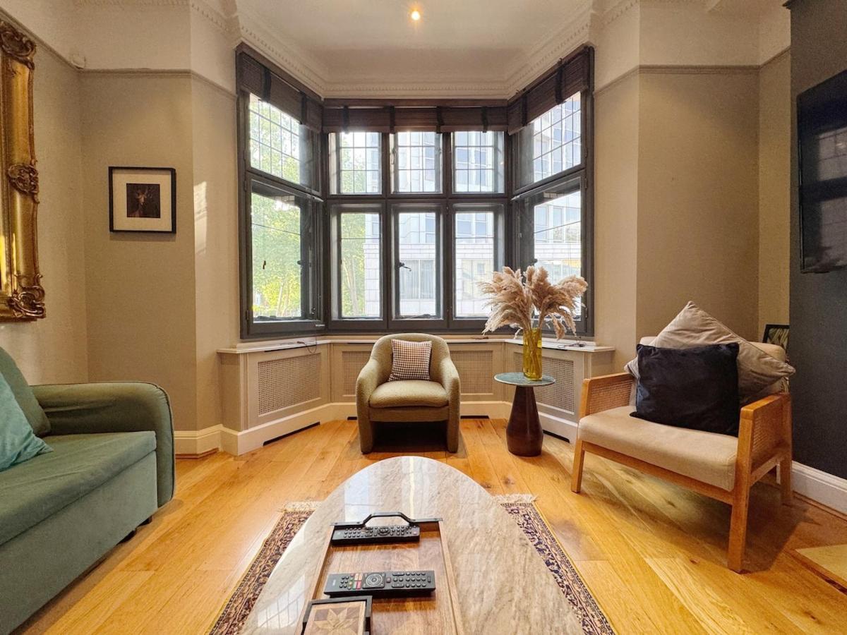 Stylish Duplex Condo Opposite Hyde Park - 5