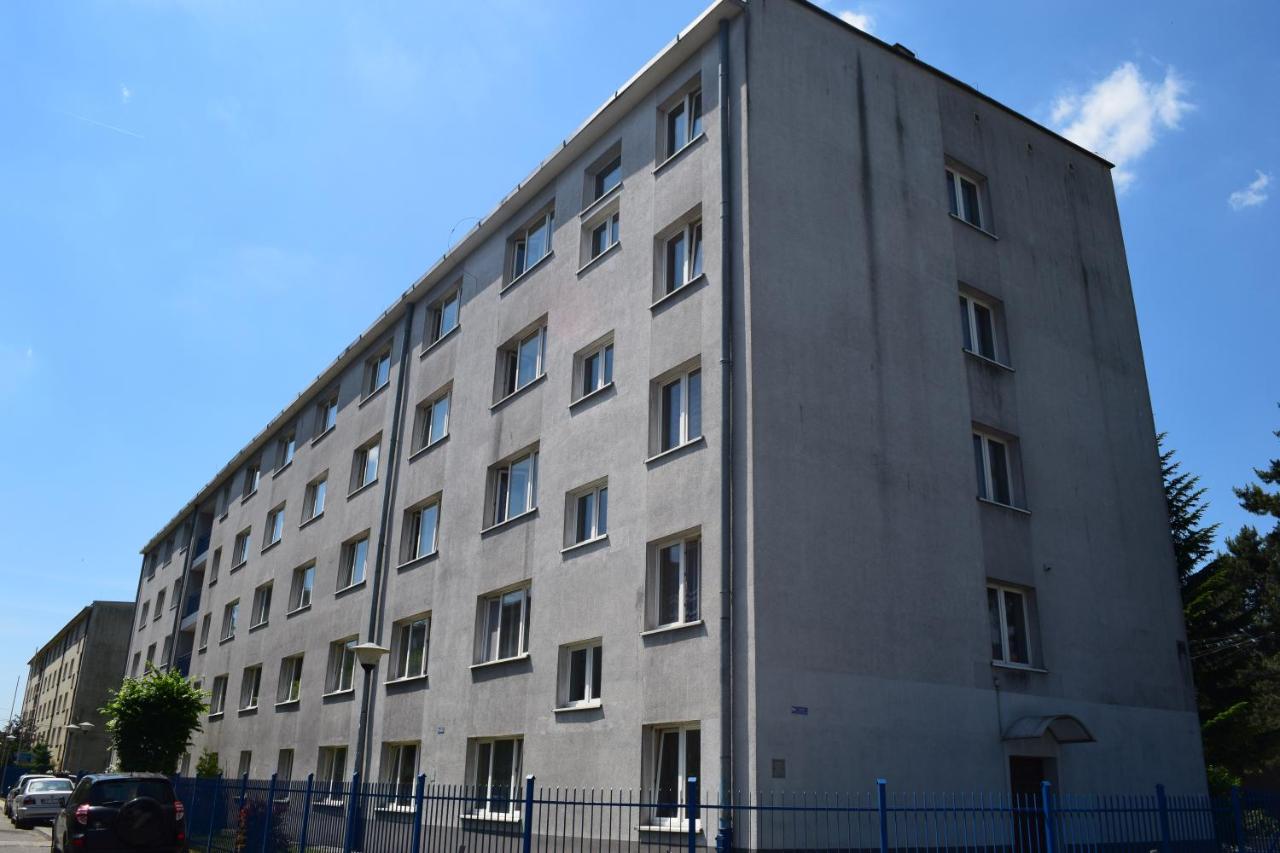 Atol Dom Studencki Uniwersytetu Pedagogicznej Im Ken