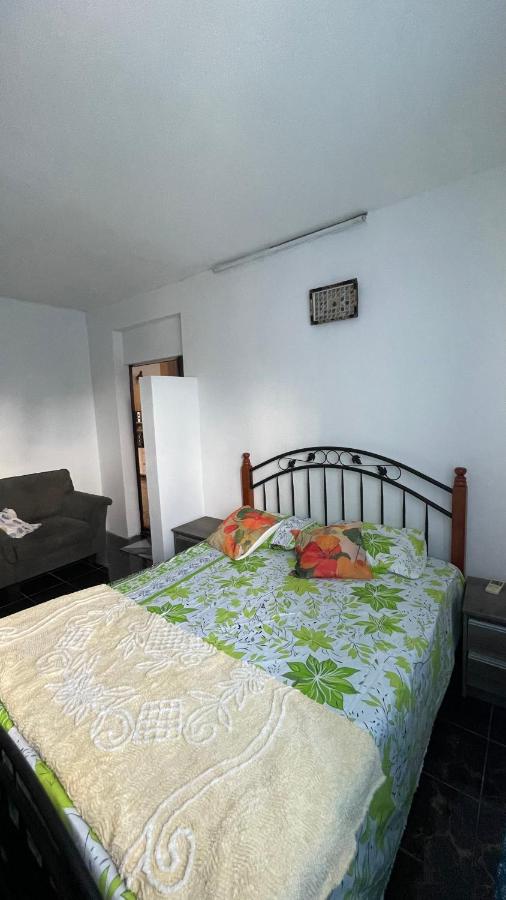 Casa LeValois - Hidden Garden Oasis in Port-Louis - 2