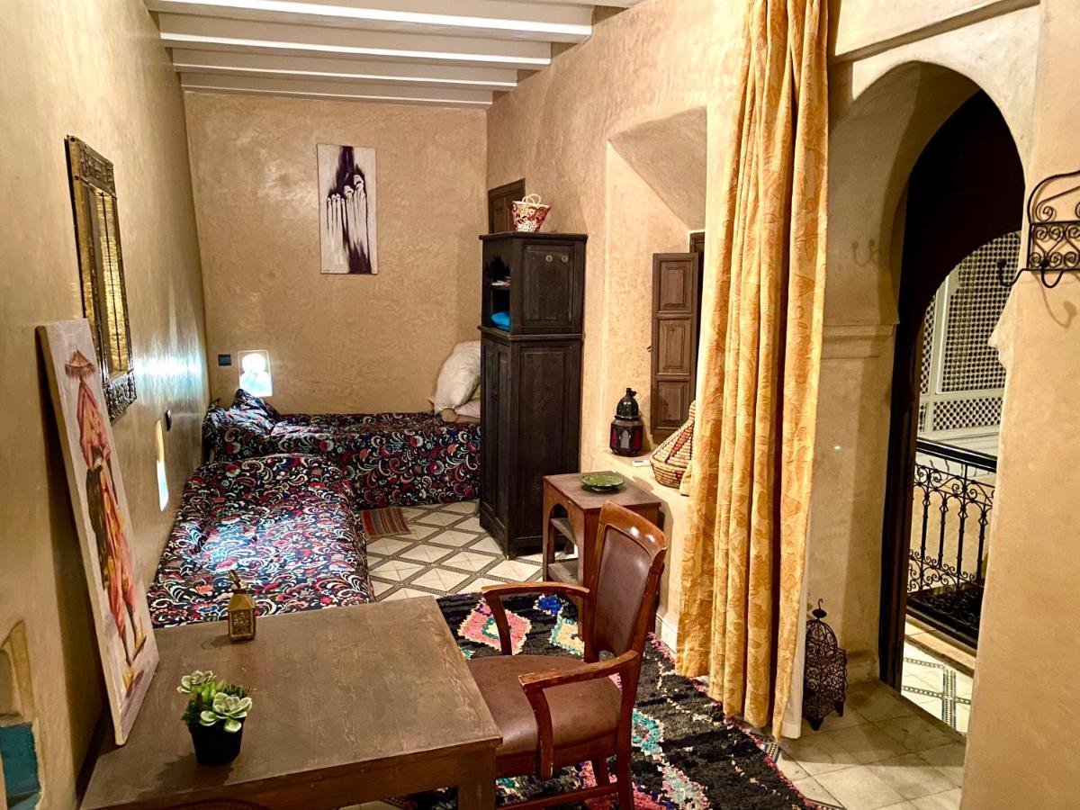 Riad Sylvia - 5