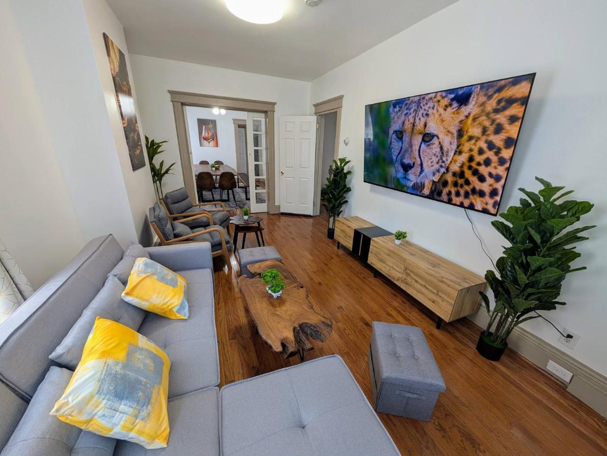 Spacious duplex retreat in city w/ Parking nearby - 5