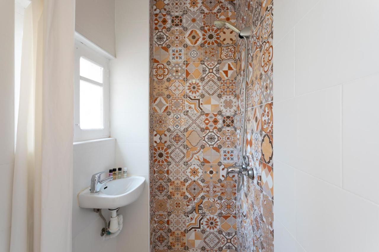 2ESC1067 - Magnific 2br flat in the gothic distric - 3