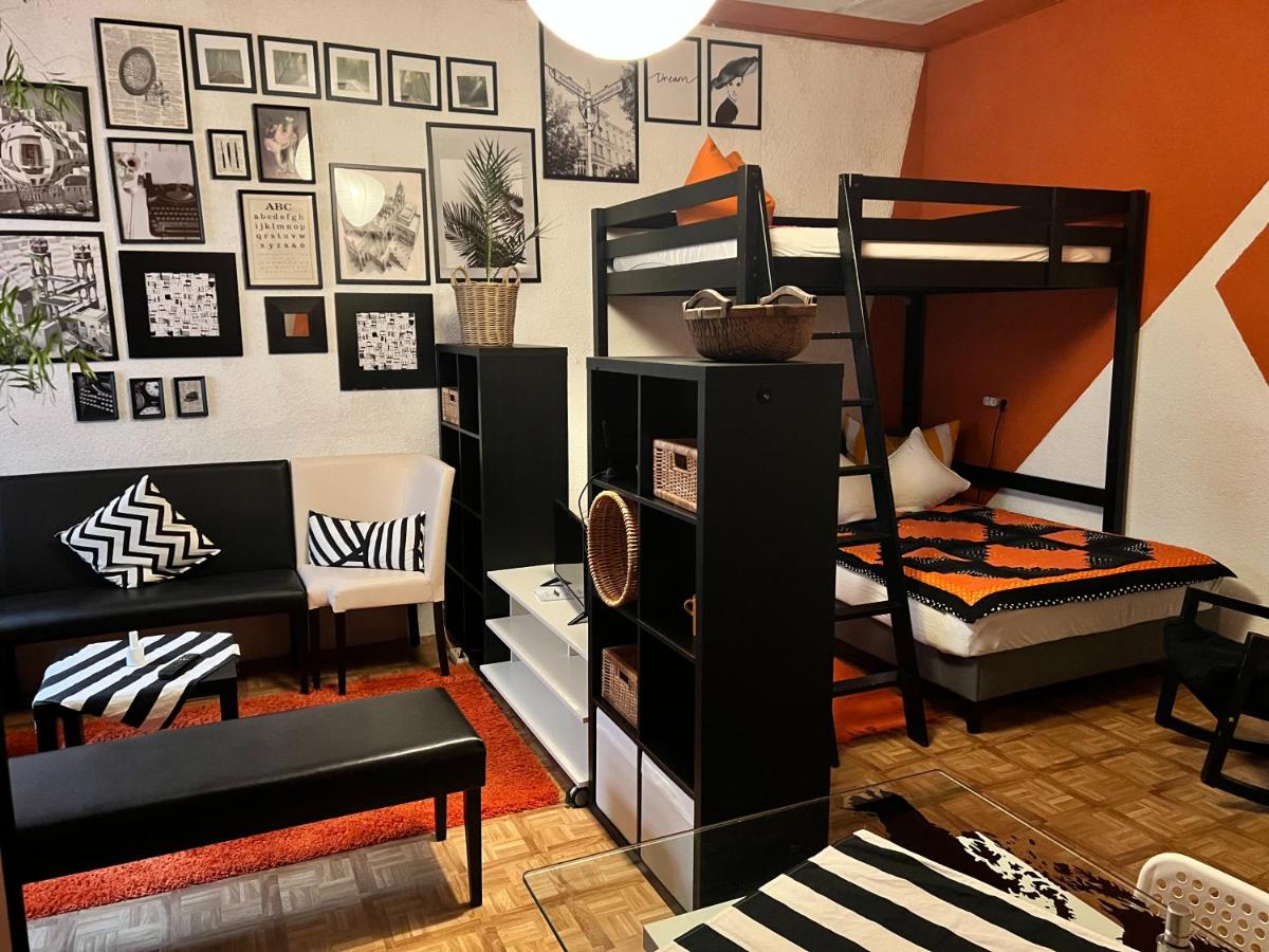 Pension Frosch Hostel - 2