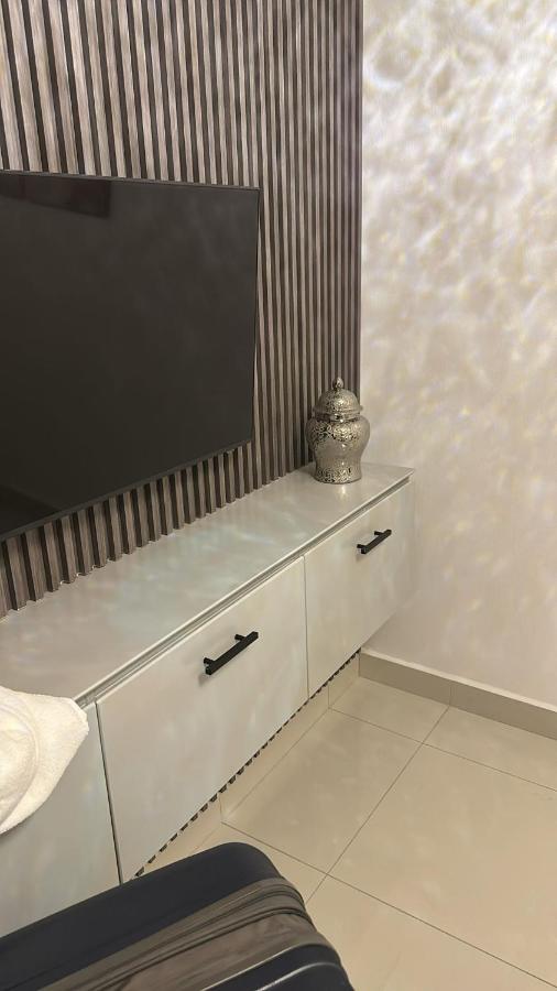 Brand New Condo-Sunrise - 3