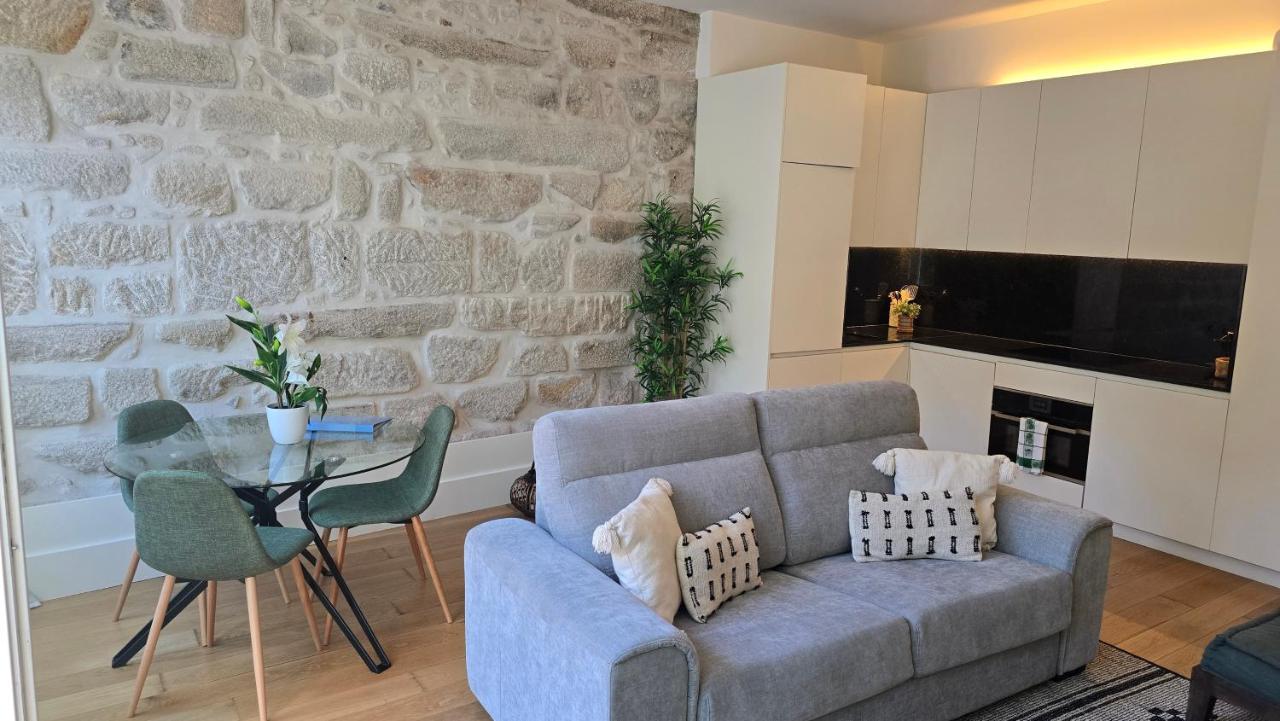 Pink Lux Apartments - 5