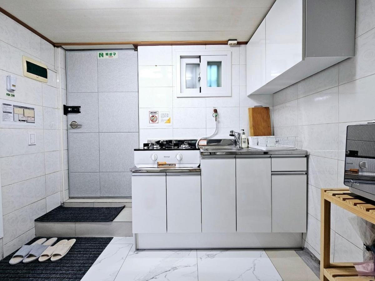 Seongsu Konkuk Univ 3 Beds - 4