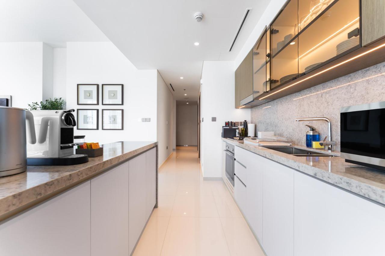 Upscale 2-BR with Sea View - Grand Bleu by Elie Saab - 5