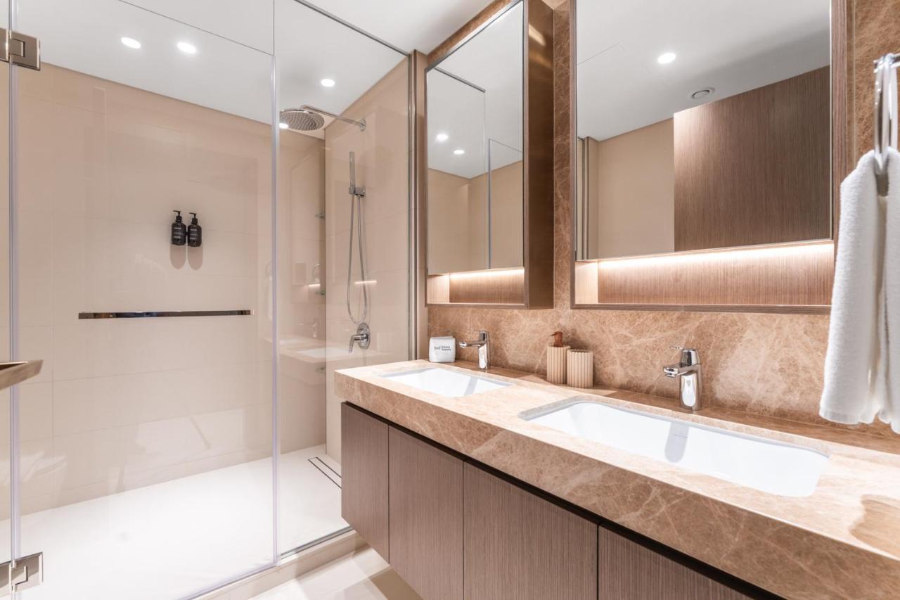 Upscale 2-BR with Sea View - Grand Bleu by Elie Saab - 3