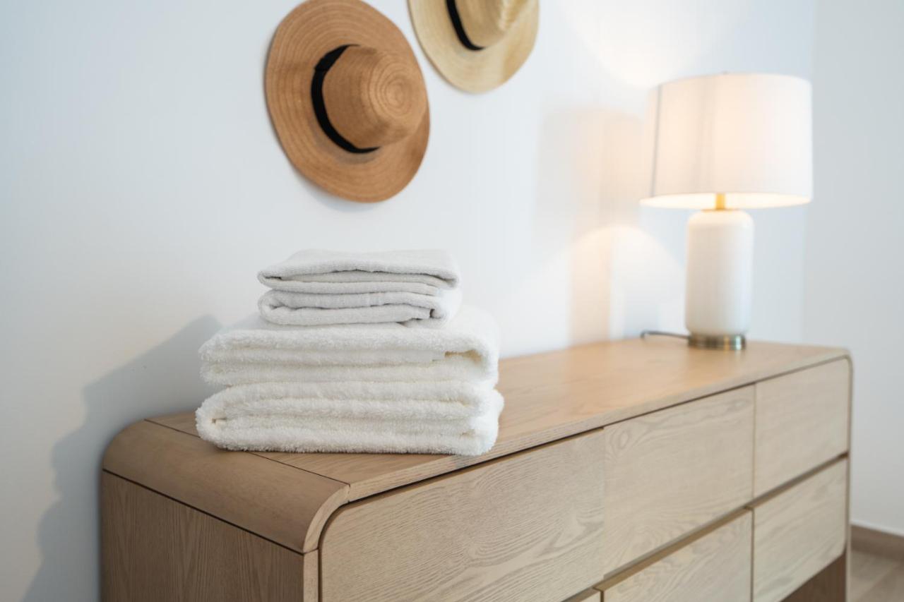 Two Bedroom Apartment on Yas Island Near Yas Mall & Theme Parks - 3