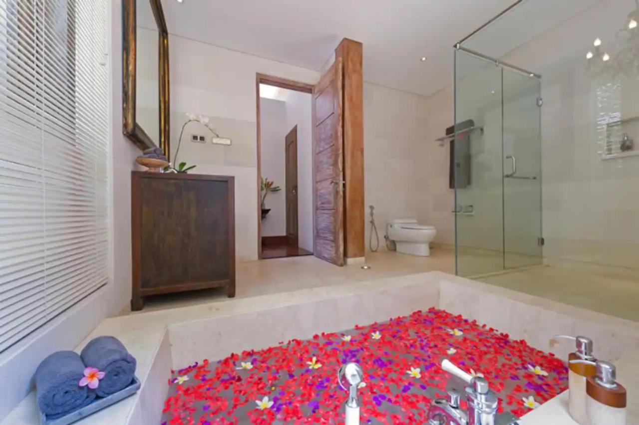 Kudus Boutique Estate in Canggu 100m to Beach - 3