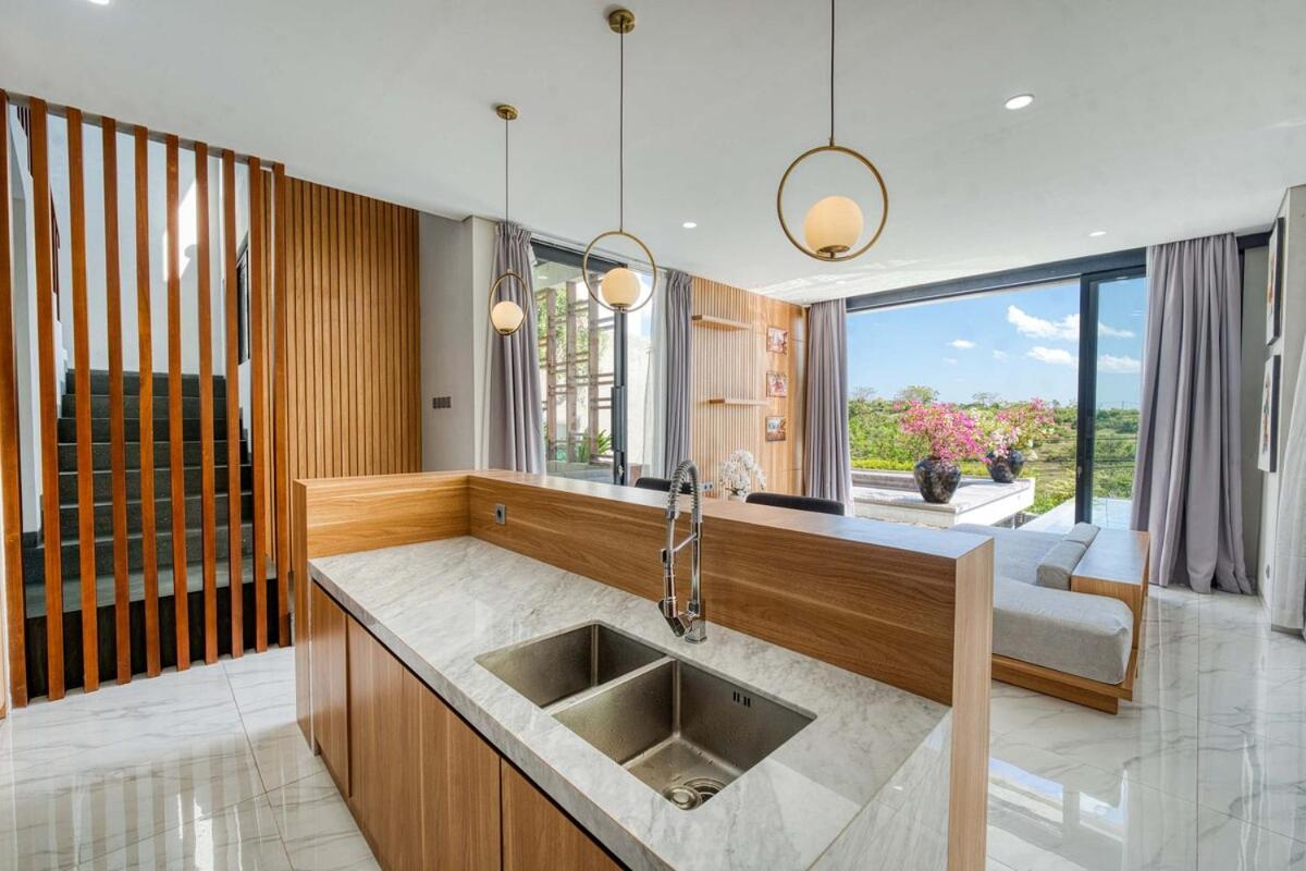 Bhumi A4 3BR Sunset & GWK Views in Uluwatu - 3