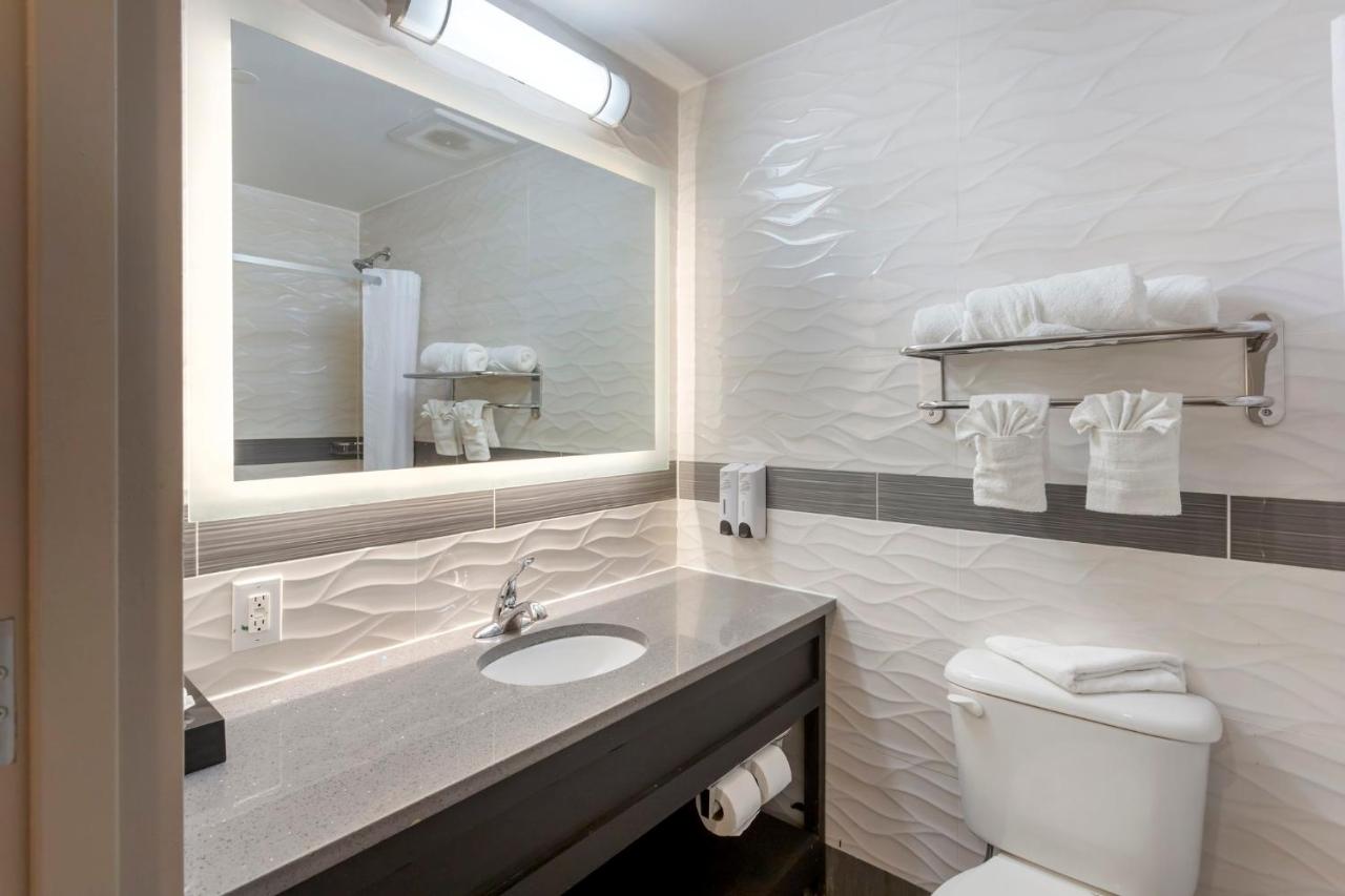 Red Roof PLUS Brooklyn - Flatbush Ave - 3