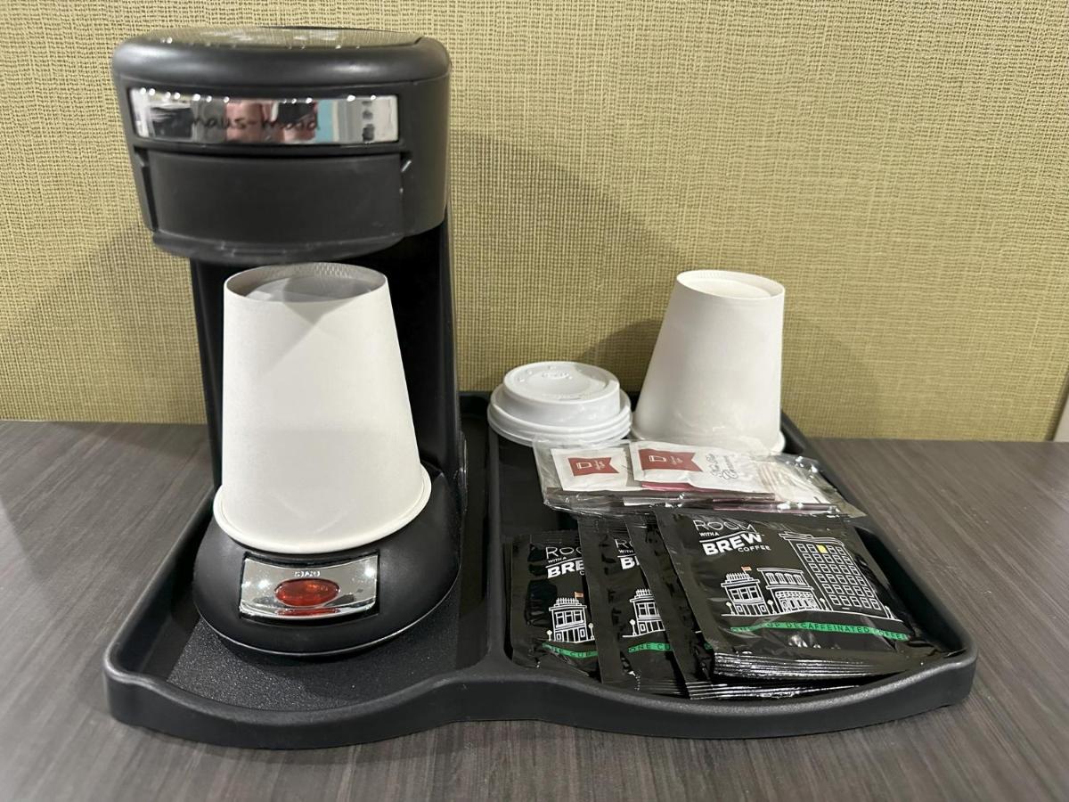 Red Roof PLUS Brooklyn - Flatbush Ave - 4