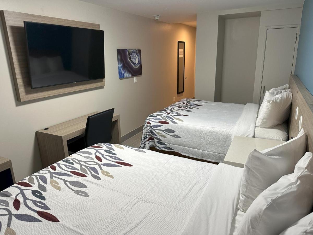 Red Roof PLUS Brooklyn - Flatbush Ave - 2