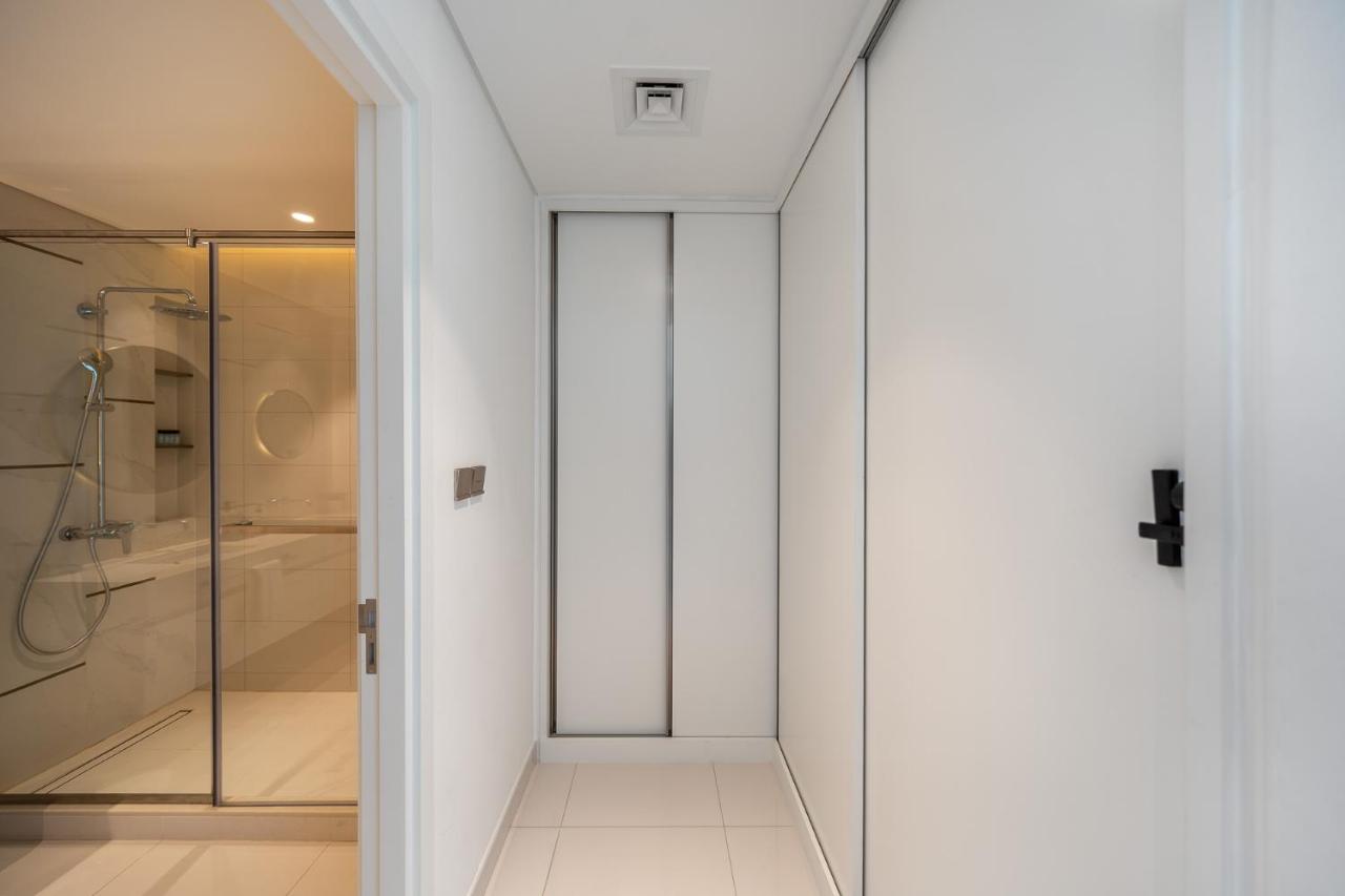 Most Luxurious 2BR Celebrate New Year in Style - 3