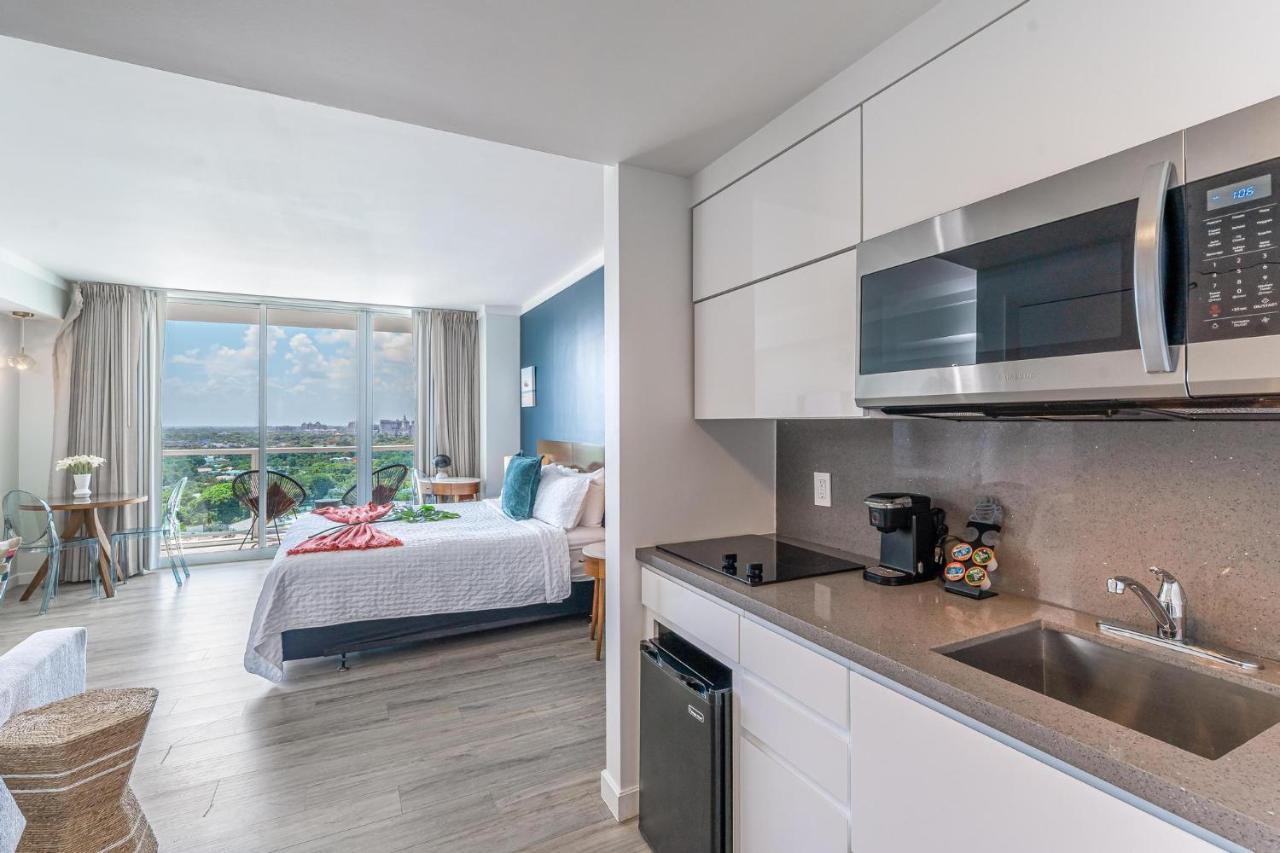 Sunset Suite Skyline Views King and Twin Sofa Includes Parking