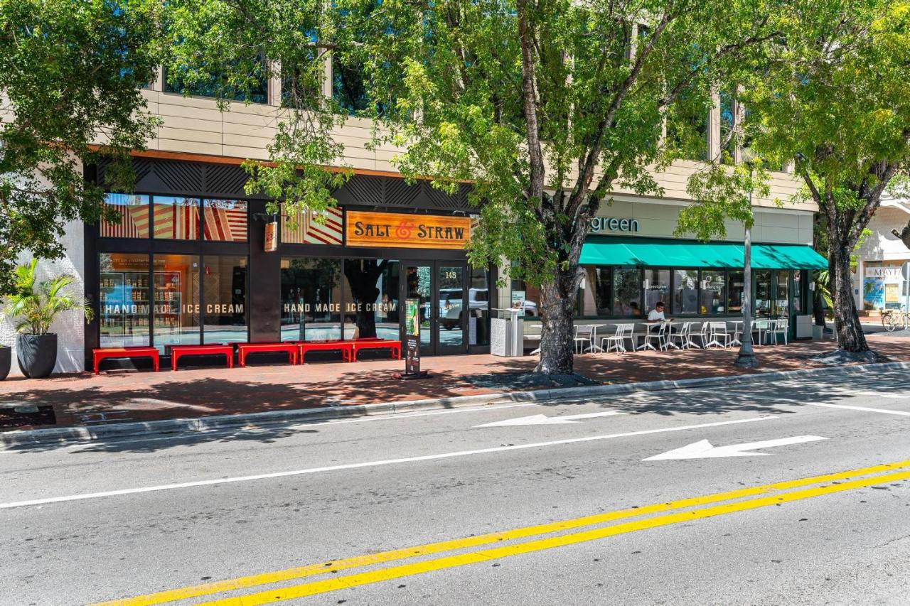 Sunset Suite Skyline Views King and Twin Sofa Includes Parking - 5