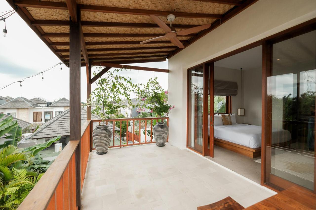 Luxury 3BR Villa with Sauna, Ice Bath & Rooftop Sunset Lounge in Uluwatu - 4