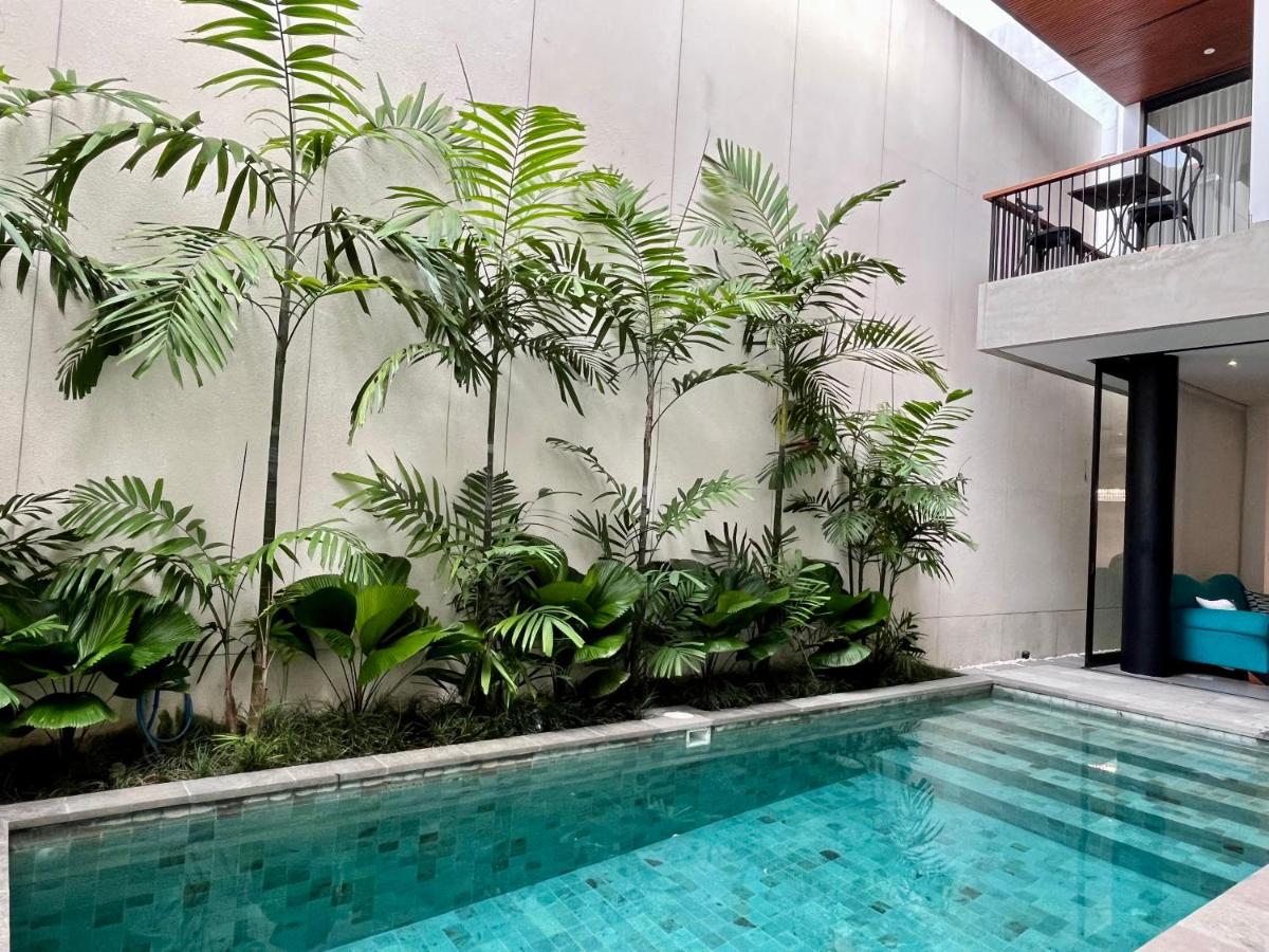 Villa Mamakami - Private Luxury Rooms in Canggu - 4