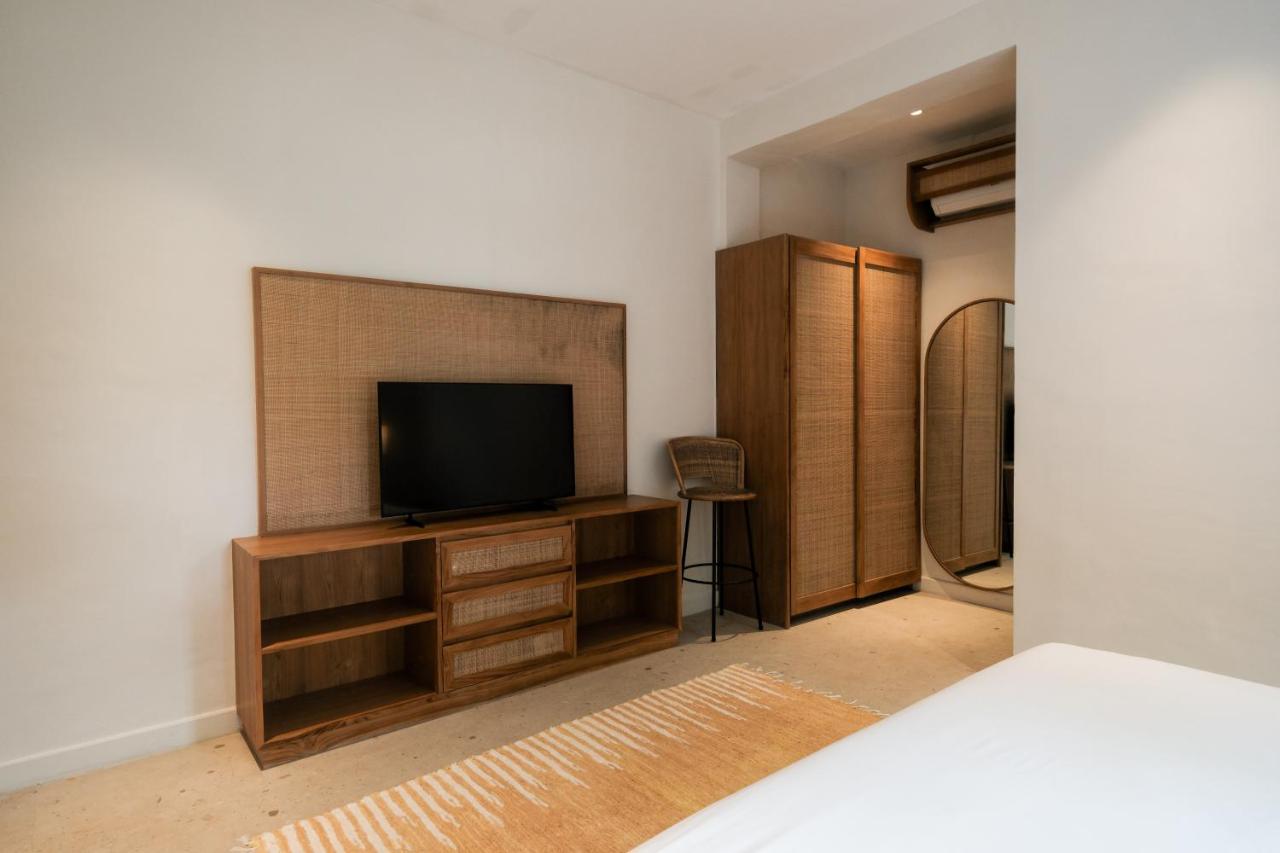 Luxury 3BR Villa with Sauna, Ice Bath & Rooftop Sunset Lounge in Uluwatu - 5