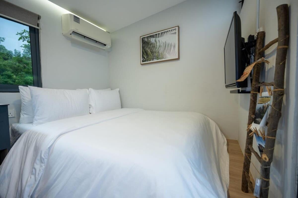 Tiny Away Escape at Lazarus - 2017 - 3