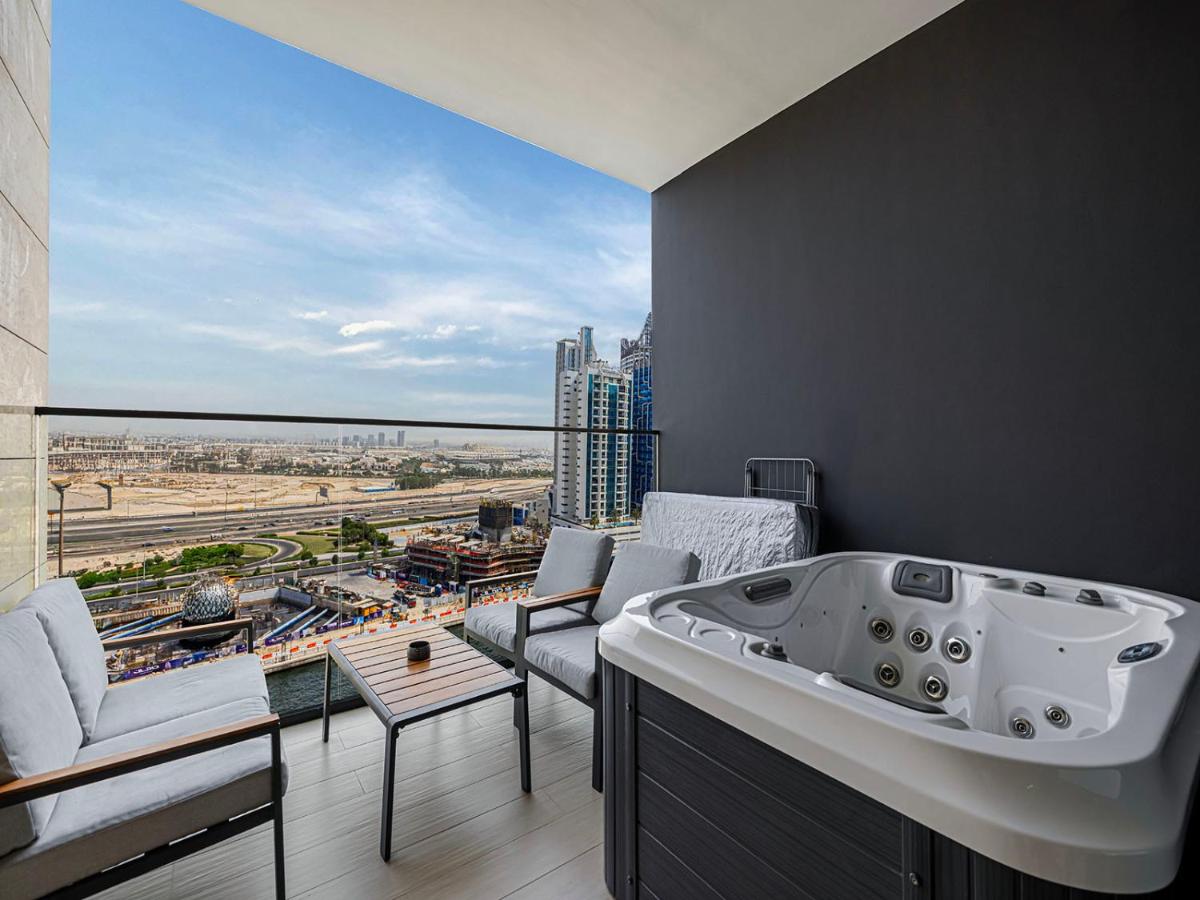 Daniels Studio with Private Jacuzzi & Canal View - 3