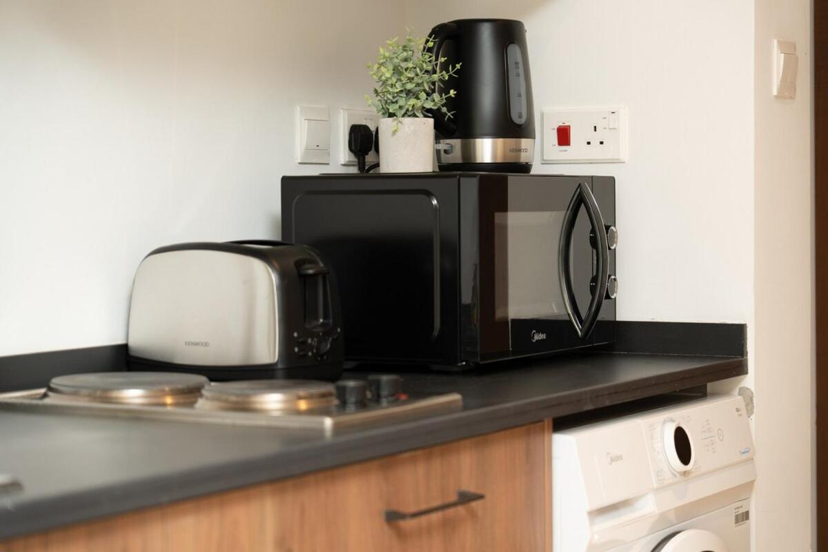 Masdar Tranquil Studio near F1 Circuit & Airport - 4