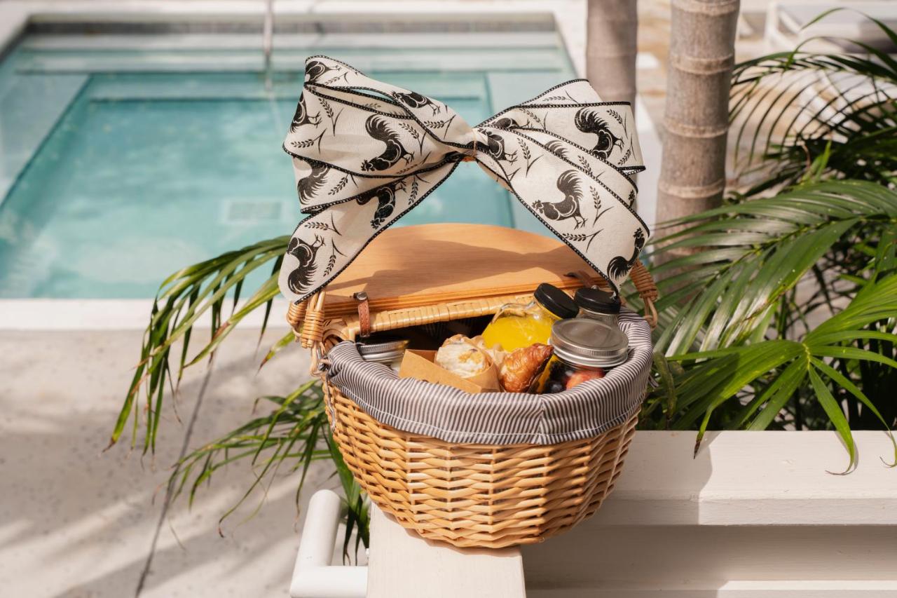 Ella's Cottages - Key West Historic Inns - 5