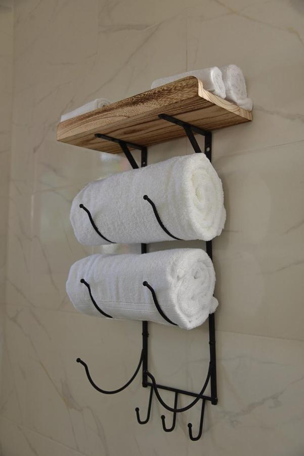 LS Stonethrow - Emerald Cottage - 3