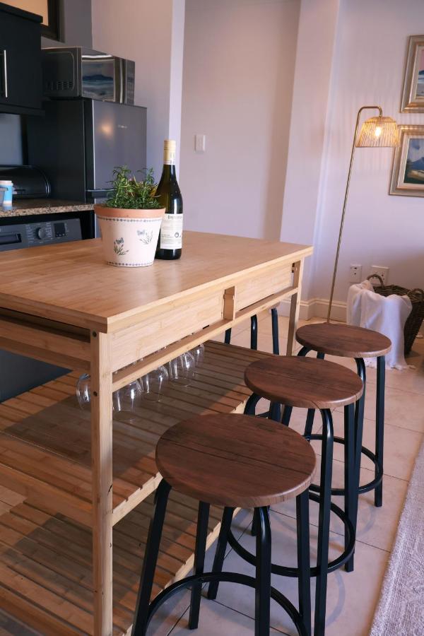 Cozy Corner Apartment - 5