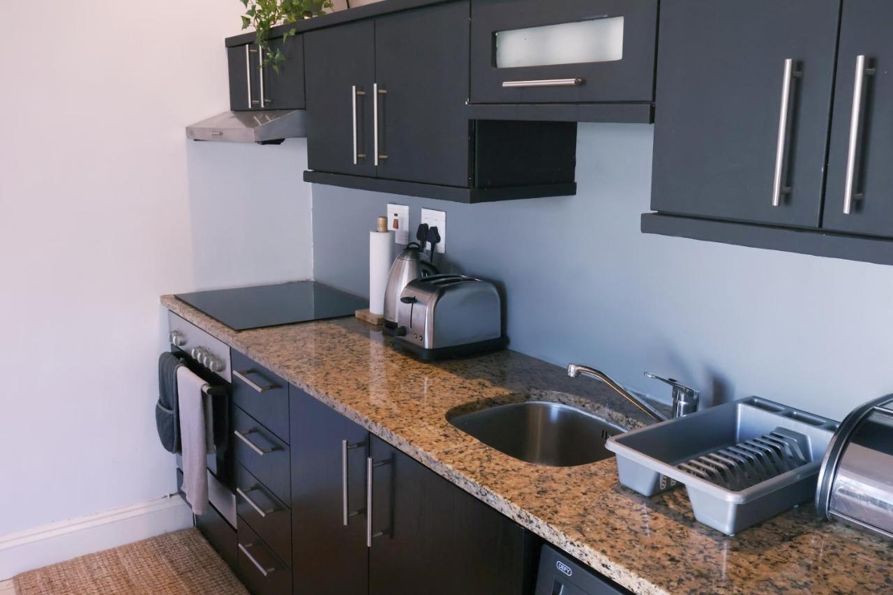 Cozy Corner Apartment - 3