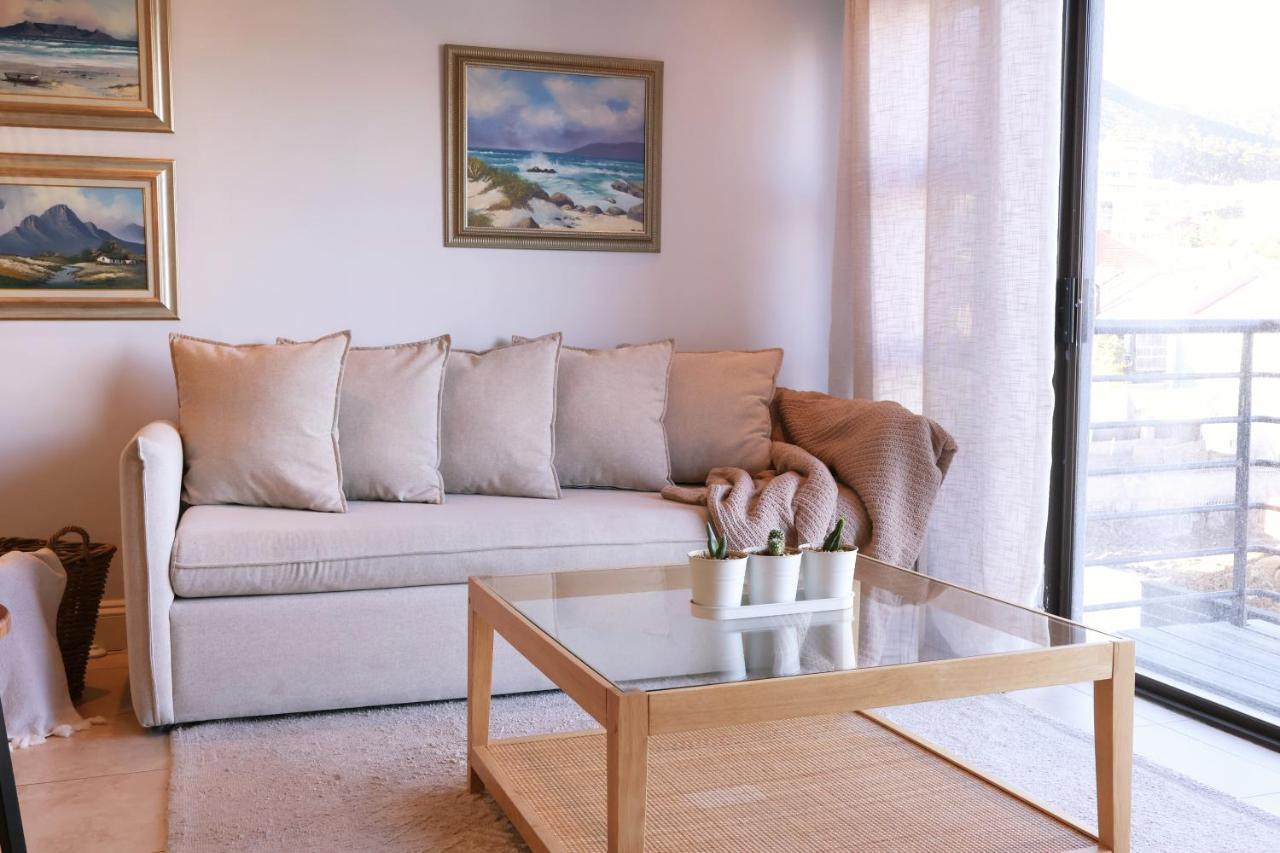 Cozy Corner Apartment